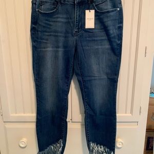 Judy Blue Denim- NWT size 14- frayed bottom hemline- super cute denim